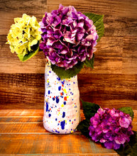 Load image into Gallery viewer, The Happy Vase